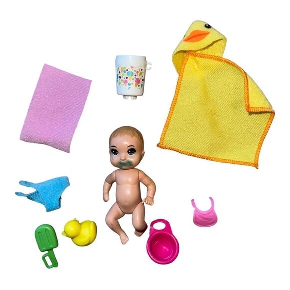 Barbie Skipper Babysitters Inc Feeding & Bath Time Playset 9 Pieces EUC - Picture 1 of 2
